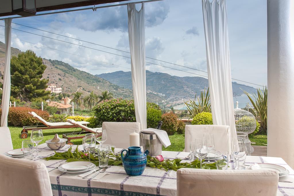Luxury Taorum Villa With Spectacular Sea Views In טאורמינה מראה חיצוני תמונה