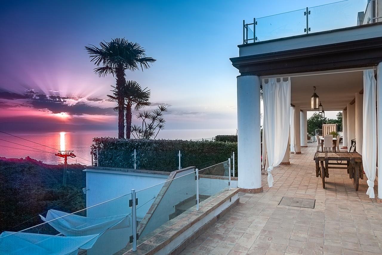 Luxury Taorum Villa With Spectacular Sea Views In טאורמינה מראה חיצוני תמונה