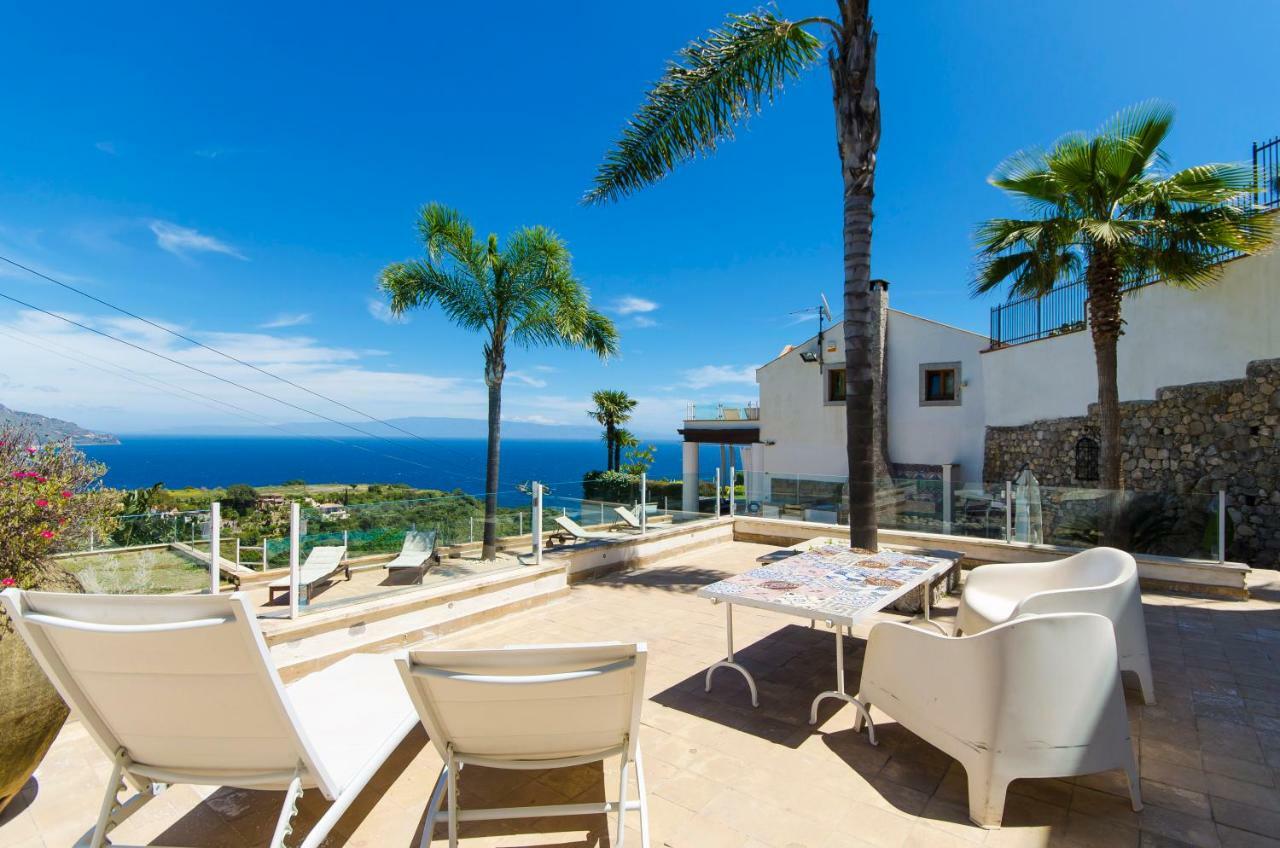 Luxury Taorum Villa With Spectacular Sea Views In טאורמינה מראה חיצוני תמונה